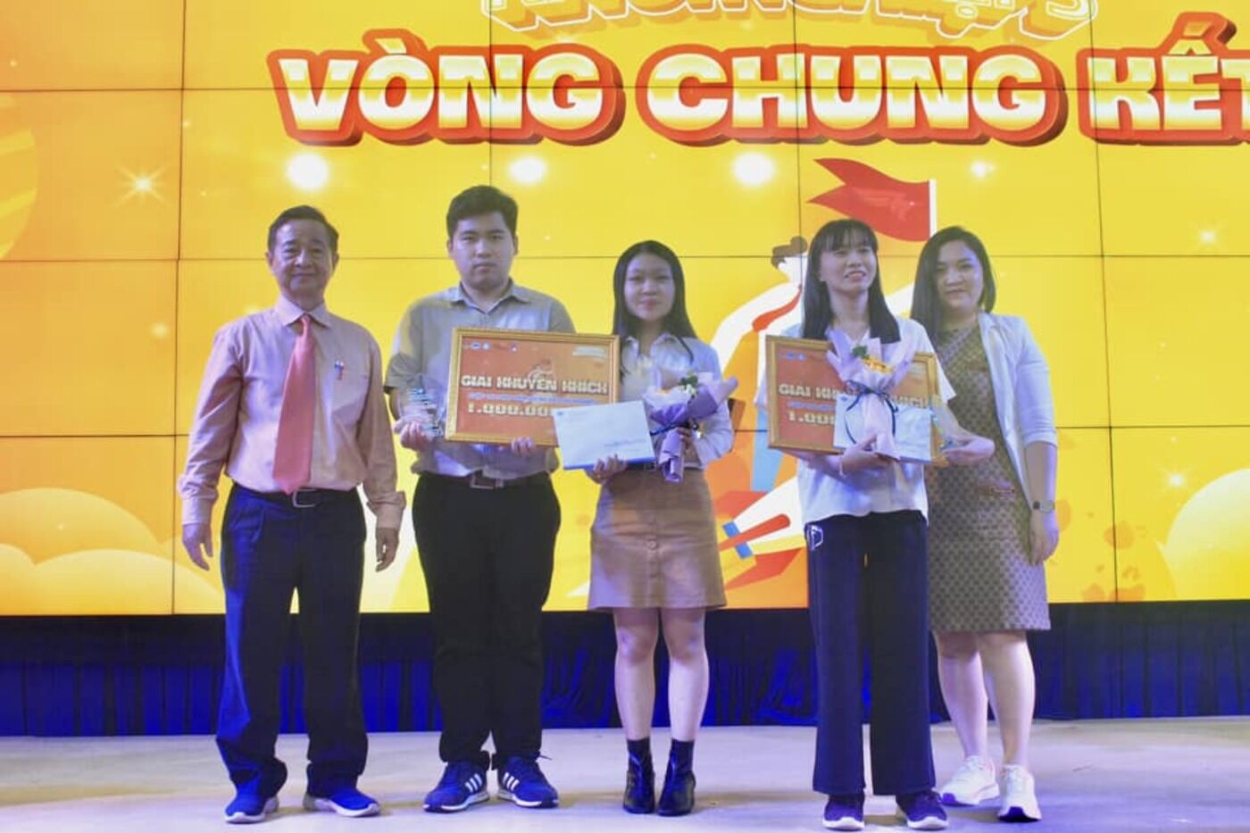 Trao giải mùa 3